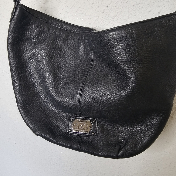 Stone Mountain Black Leather Purse Shoulder Strap Logo Medium Pockets Zip Snap - Picture 2 of 7